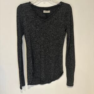 Abercrombie and Fitch women’s size small thin knit marbled sweater, black/gray
